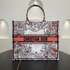 Christian Dior Shopping Bags